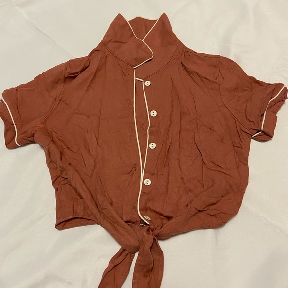 Forever 21 Tops - Forever 21 crop top Forever 21 Tops - Forever 21 crop top